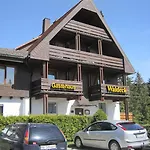 Pensión Gaestehaus Waldeck 3*