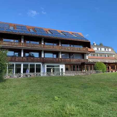 Gaestehaus Waldeck تيتيسي نيوستادت