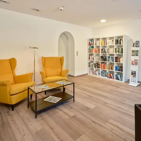 بيت ضيافة Gaestehaus Waldeck 3*