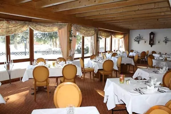 بيت ضيافة Gaestehaus Waldeck 3*