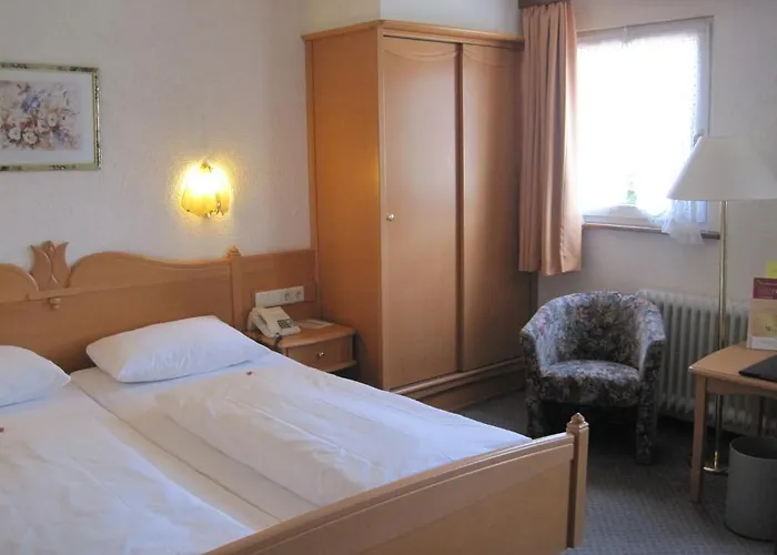 Gaestehaus Waldeck تيتيسي نيوستادت