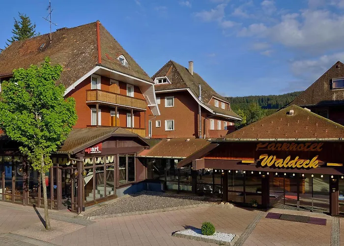 Gaestehaus Waldeck بيت ضيافة تيتيسي نيوستادت